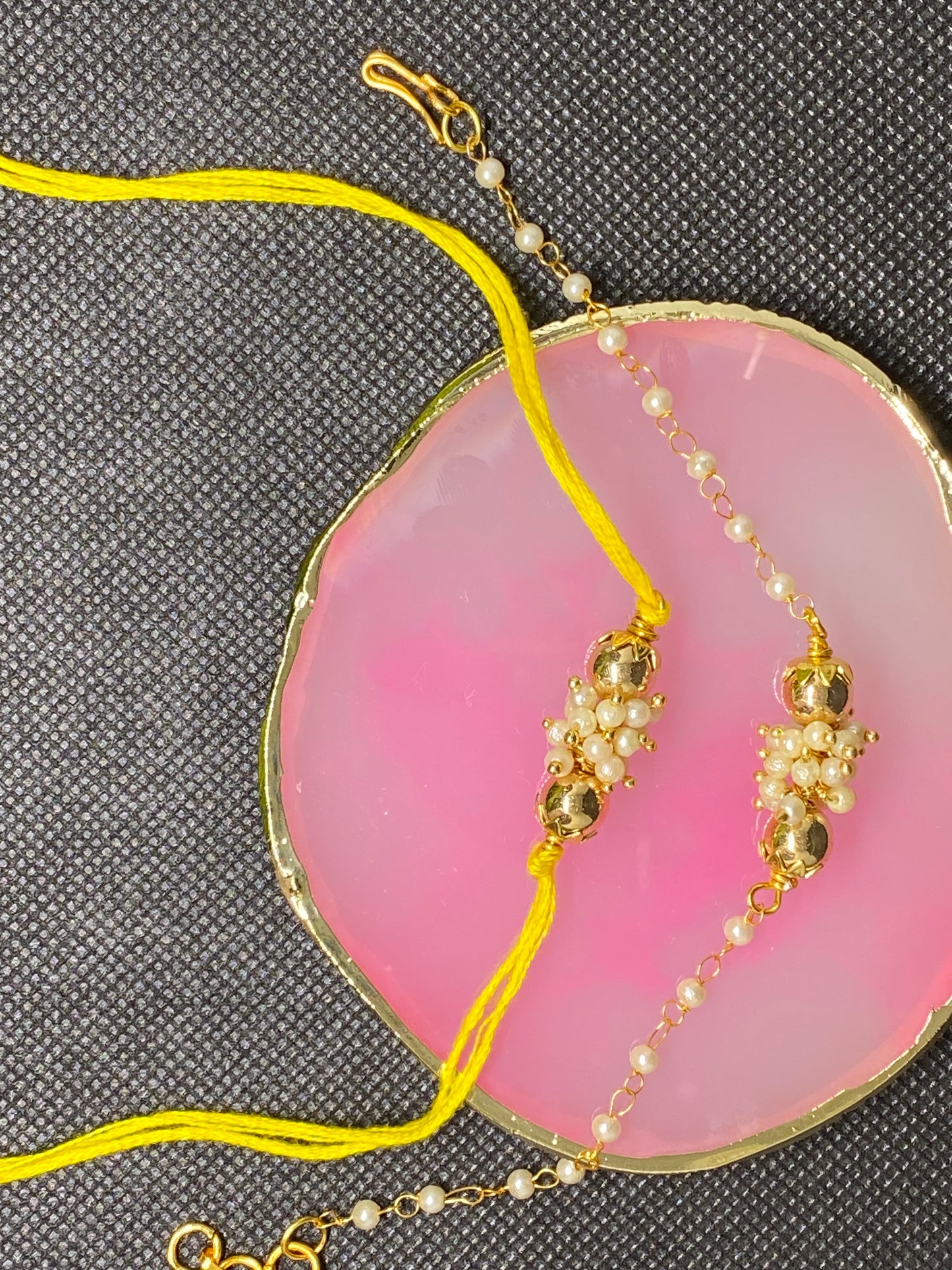 Lorial Rakhi