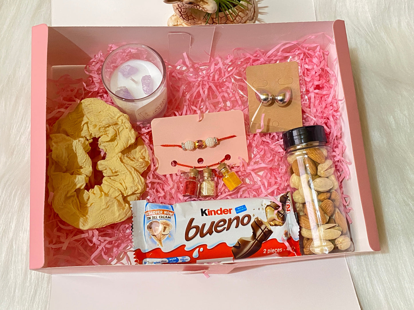 🎁 Medium Rakhi Gift Hamper for Sister – Thoughtful & Elegant