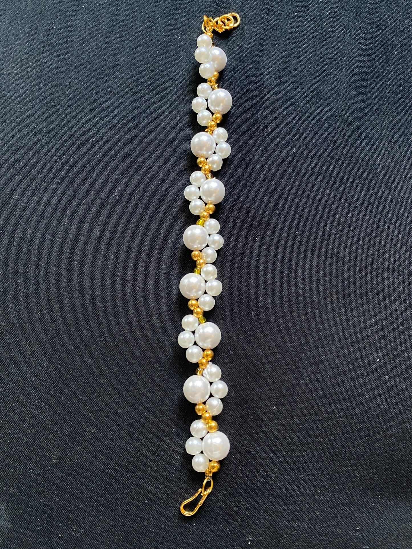 White pearl Bracelet