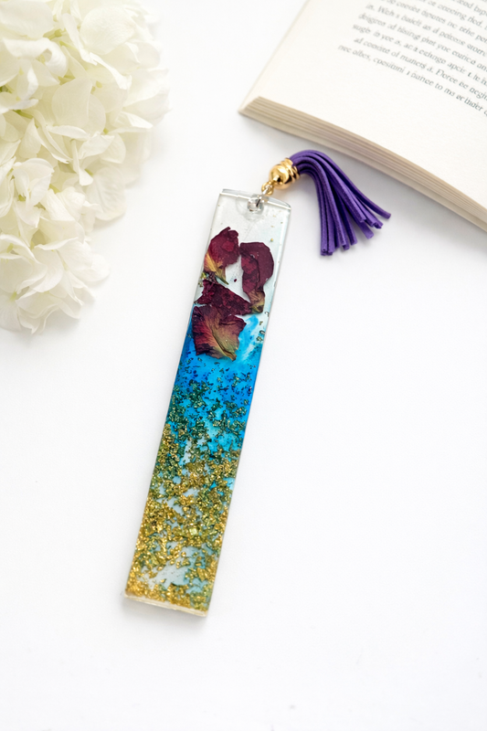 Handmade Resin Bookmark – Gold Flake & Floral Design